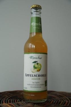 Bild einer Flasche Apfelsaftschorle aus Streuobst